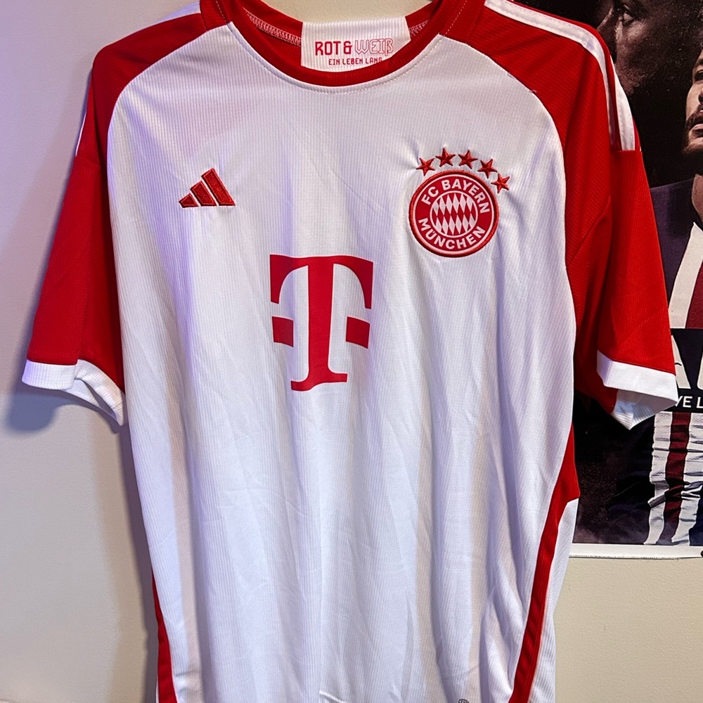 Adidas Bayern Munich 23/24 home jersey